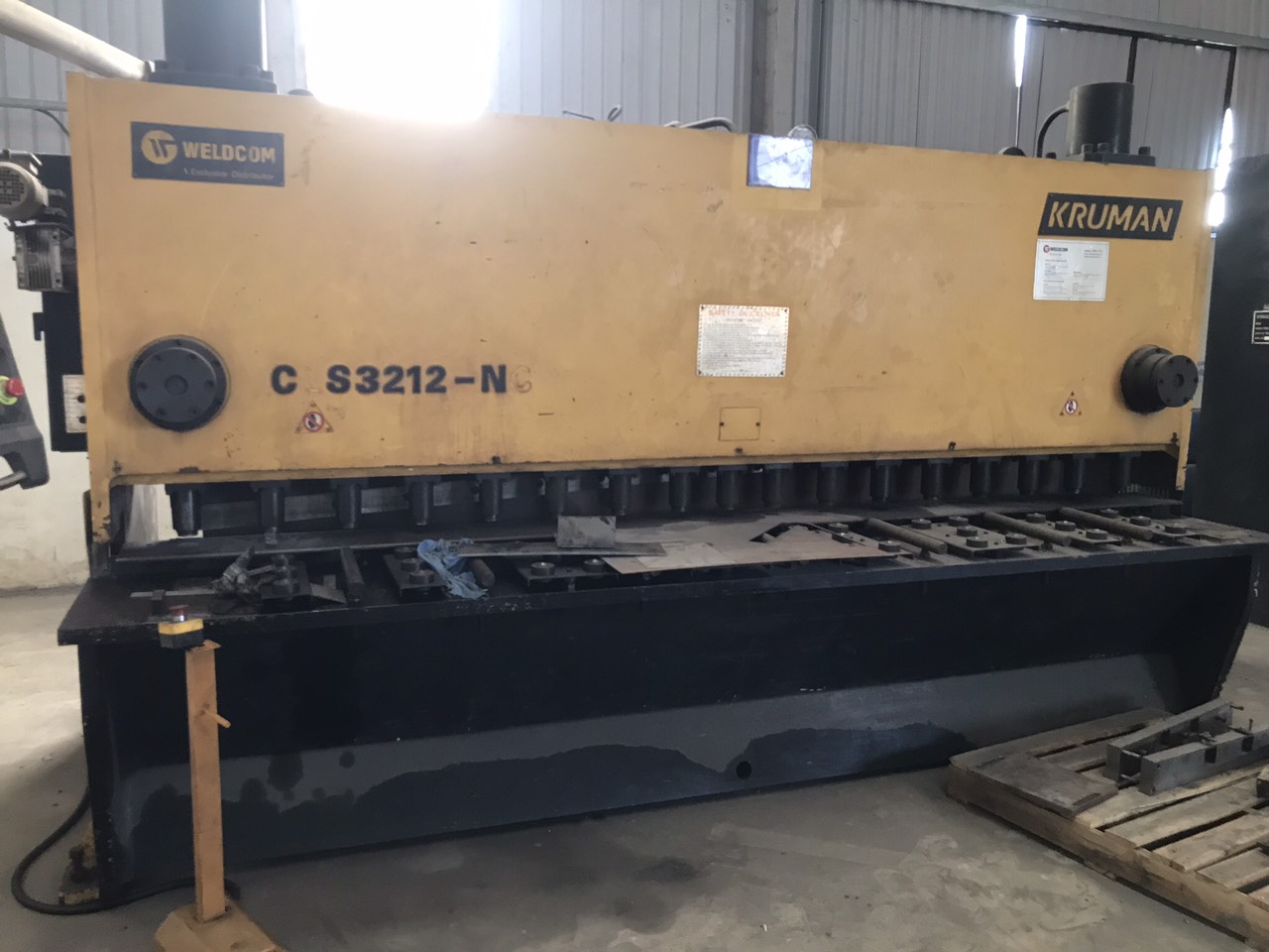 shearing machine.jpg